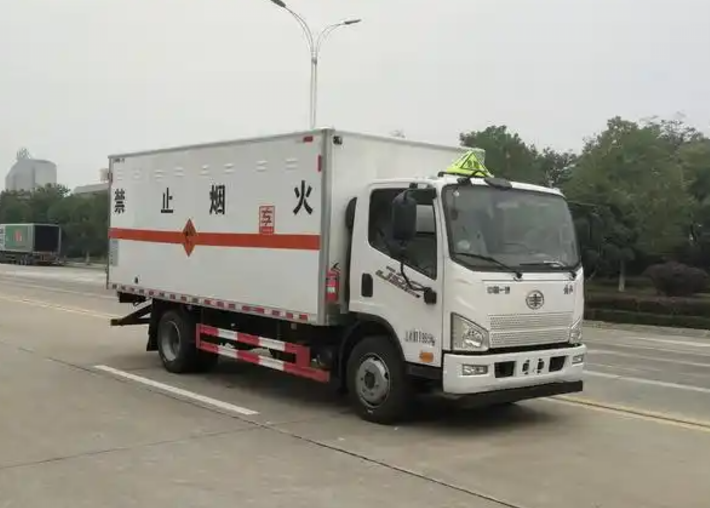 微山爆破器材运输车可以上高速吗？